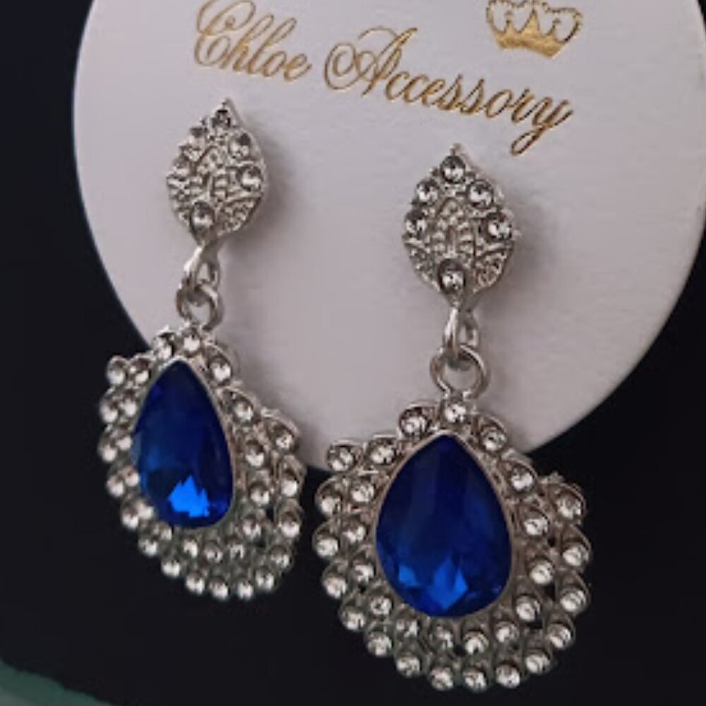 CHLOE ACCESSORY Glamorous Silver Blue & Clear Crystal Pear Shaped Drop Earrings - Picture 2 of 4